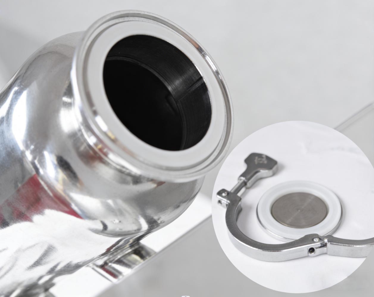 V�͆αۻ�ϙC(j��)V-shaped single-arm mixer